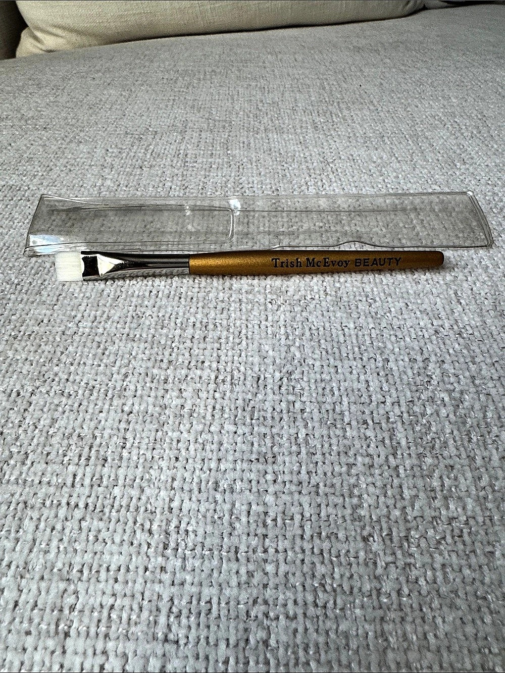 Trish McEvoy Brush 11 Precise Eye Lining Brush Brown & White NWT